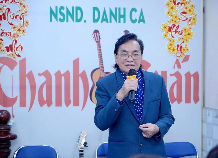 Thanh Tuấn thành lập trung tâm dạy ca vọng cổ mang tên mình, hoạt động tốt 4 năm nay. Ảnh: FBNV