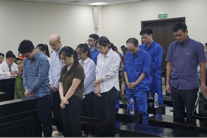 Các bị cáo tại tòa. Ảnh: VD