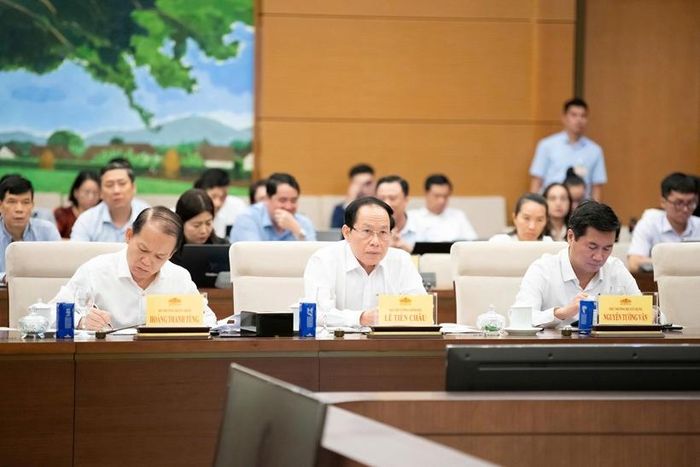  Các đại biểu tham dự phiên họp (Ảnh: CTTĐT Quốc hội).