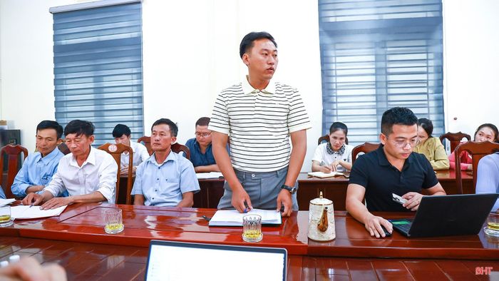 Tại cuộc họp, tôi cũng mạnh dạn phản ánh những ý kiến, kiến nghị của Nhân dân thôn Sơn Hải, đồng thời nêu rõ những khó khăn, vướng mắc còn tồn tại ở cơ sở để lãnh đạo xã xem xét, chỉ đạo và có phương án giải quyết.