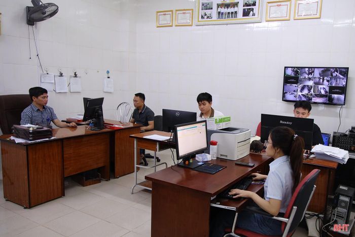 Đội ngũ cán bộ công nghệ thông tin được chuẩn hóa góp phần vận hành hiệu quả các nền tảng số tại Bệnh viện Đa khoa tỉnh Hà Tĩnh.