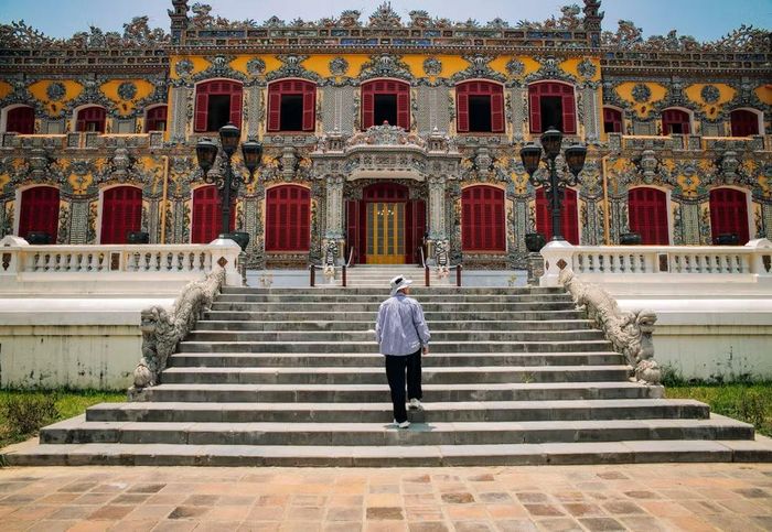 Điện Kiến Trung, bên trong Đại Nội Huế. (Ảnh: Vương Công Nam/Vietnam+)