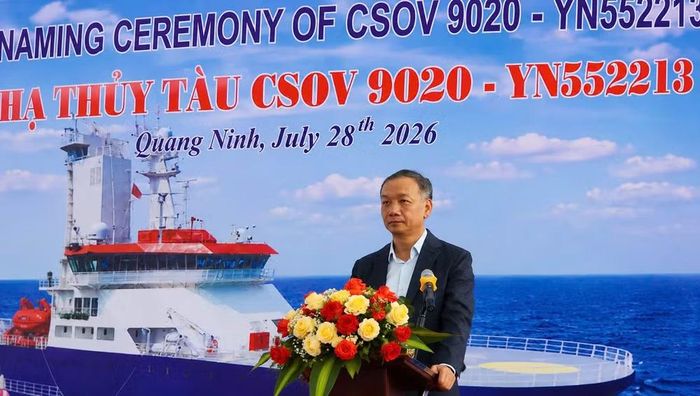 Ông Nguyễn Tiến Đạt, Phó Tổng Giám đốc SBIC đánh giá hạ thủy tàu điện gió ngoài khơi đã từng bước khẳng định vị thế của công nghiệp đóng tàu Việt Nam trên bản đồ hàng hải thế giới. (Ảnh: PV/Vietnam+)