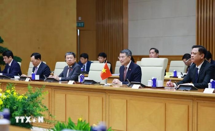 Thủ tướng Lê Minh Hưng phát biểu tại cuộc hội kiến với Chủ tịch Quốc hội Campuchia Samdech Khuon Sudary. (Ảnh: Dương Giang/TTXVN)