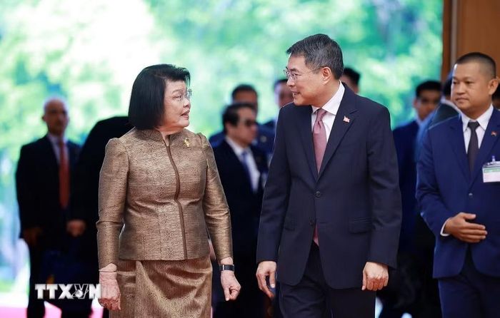 Thủ tướng Lê Minh Hưng hội kiến Chủ tịch Quốc hội Campuchia Samdech Khuon Sudary. (Ảnh: Dương Giang/TTXVN)