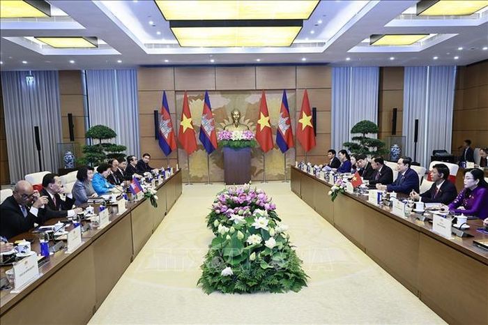 Chủ tịch Quốc hội Trần Thanh Mẫn hội đàm với Chủ tịch Quốc hội Campuchia Samdech Khuon Sudary. Ảnh: Doãn Tấn/TTXVN