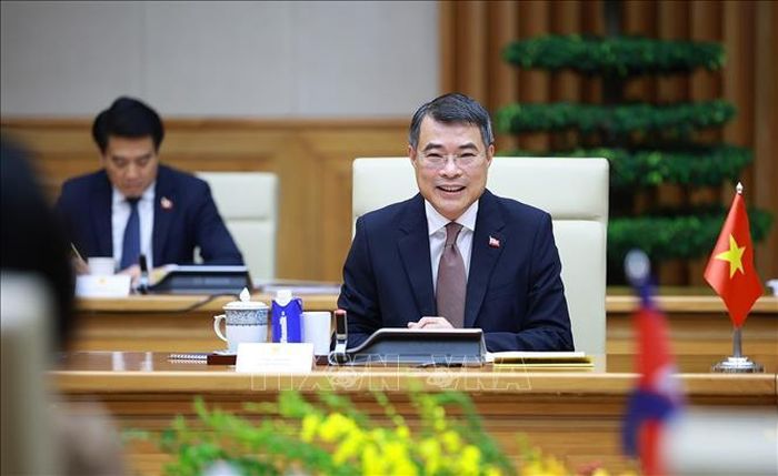 Thủ tướng Lê Minh Hưng phát biểu tại cuộc hội kiến với Chủ tịch Quốc hội Campuchia Samdech Khuon Sudary. Ảnh: Dương Giang/TTXVN