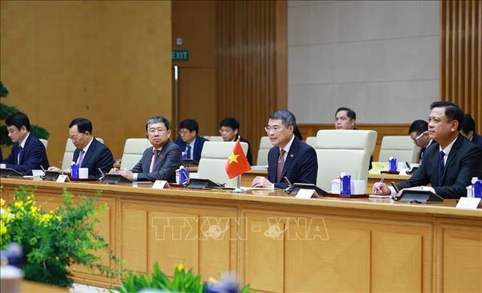 Thủ tướng Lê Minh Hưng phát biểu tại cuộc hội kiến với Chủ tịch Quốc hội Campuchia Samdech Khuon Sudary. Ảnh: Dương Giang/TTXVN