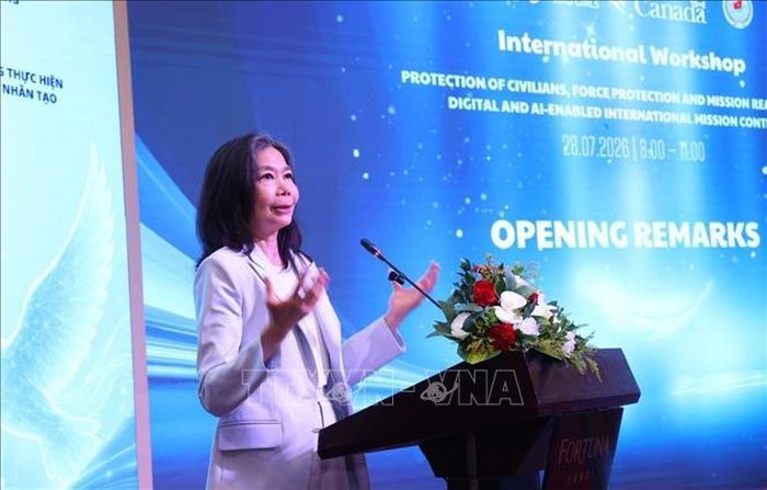 Bà Pauline Tamesis, Điều phối viên thường trú Liên hợp quốc tại Việt Nam phát biểu. Ảnh: Văn Điệp/TTXVN