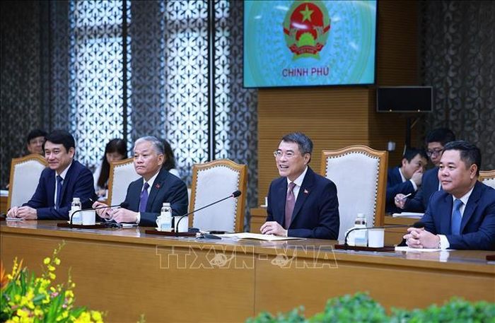 Thủ tướng Lê Minh Hưng tiếp Trưởng đại diện Quỹ Tiền tệ quốc tế tại Việt Nam. Ảnh: Dương Giang/TTXVN