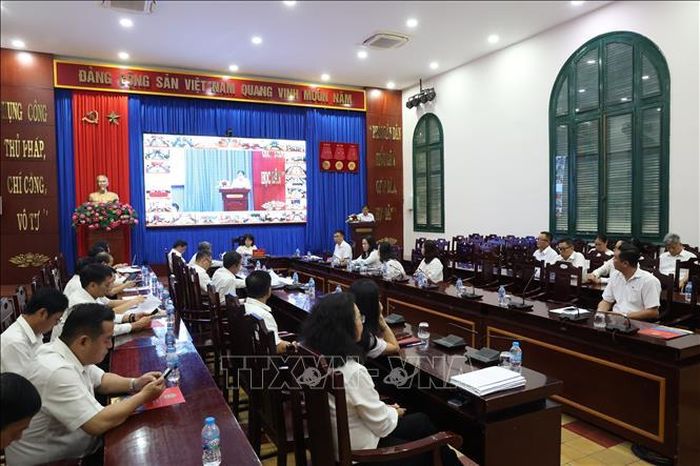 Hội nghị tổng kết thực tiễn 10 năm thi hành Bộ luật Tố tụng dân sự năm 2015 tại Tòa án nhân dân TP Hồ Chí Minh cùng các điểm cầu trực tuyến Tòa án nhân dân khu vực trên địa bàn Thành phố.