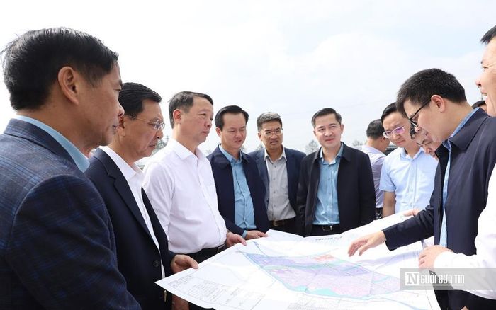 Ngoài thu hút dự án, chính quyền Hà Tĩnh đang tích cực triển khai các chương trình hỗ trợ doanh nghiệp nội địa tham gia sâu hơn vào chuỗi giá trị toàn cầu. Ảnh Đức Anh.