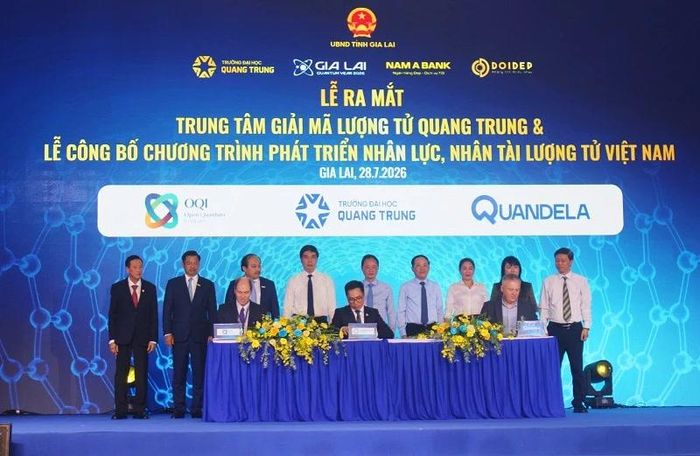 Trường Đại học Quang Trung ký kết hợp tác với Quandela (Pháp) và Viện Lượng tử Mở (OQI, Thụy Sĩ).