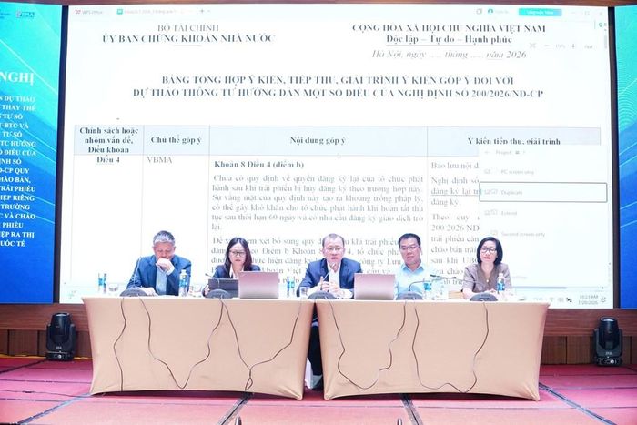 Phiên thảo luận tại hội nghị thu hút sự quan tâm của các đại biểu. Ảnh: UBCKNN