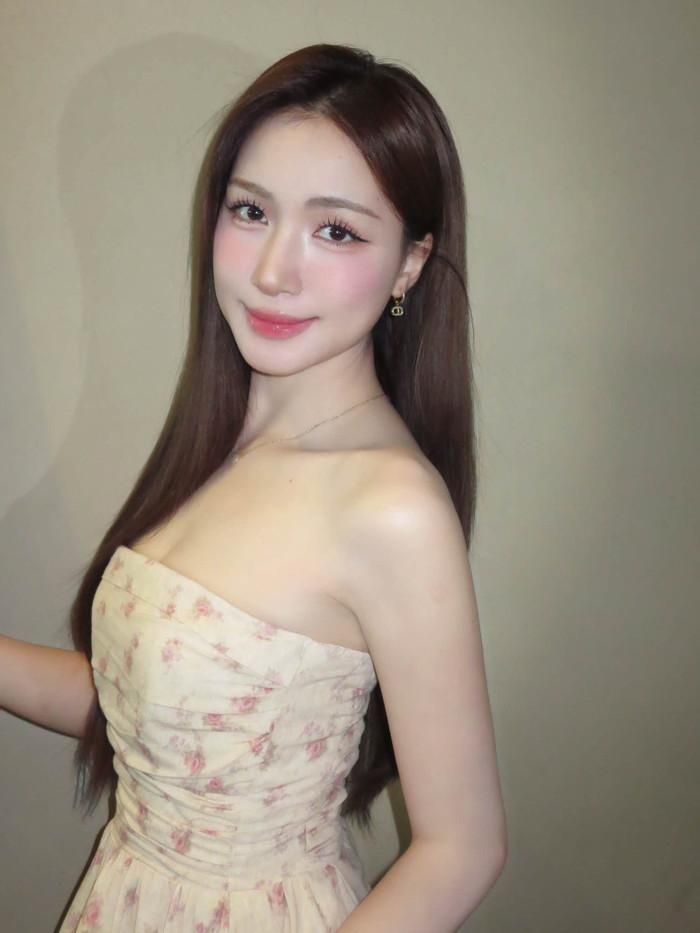 Hòa Minzy thể hiện sự khéo léo, tinh tế khi chia sẻ chuyện đời tư ở trên mạng xã hội. Ảnh: FBNV