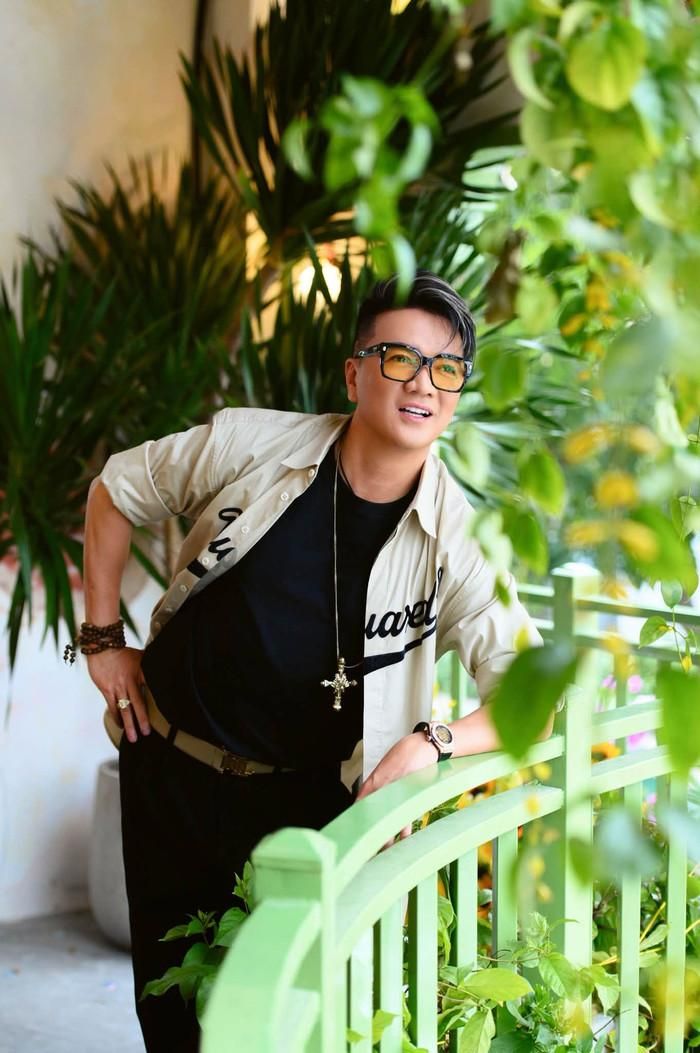 Đàm Vĩnh Hưng duy trì sức hút sau 30 năm hoạt động nghệ thuật.