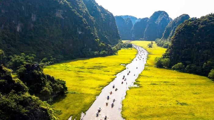 Vẻ đẹp của Tam Cốc Bích Động nhìn từ trên cao (Ảnh: Phạm Ngọc Thạch) 