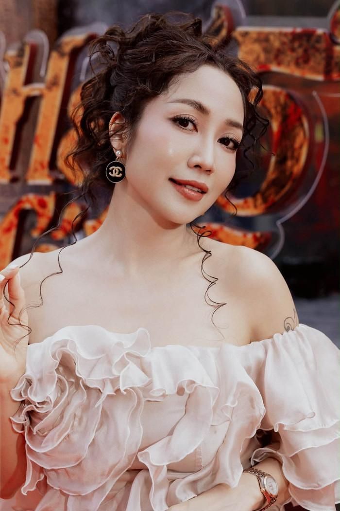 Ốc Thanh Vân sắp tái xuất với vai Thủy trong Người vợ ma sau gần 20 năm, thu hút sự quan tâm của đông đảo khán giả.