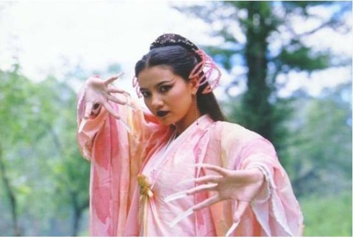 Hành trình từ thiếu nữ hiền lành đến chưởng môn Nga Mi của Chu Chỉ Nhược luôn khiến khán giả bàn luận.