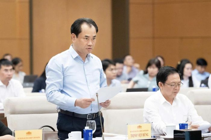 Bộ trưởng Bộ Nông nghiệp và Môi trường Trịnh Việt Hùng phát biểu