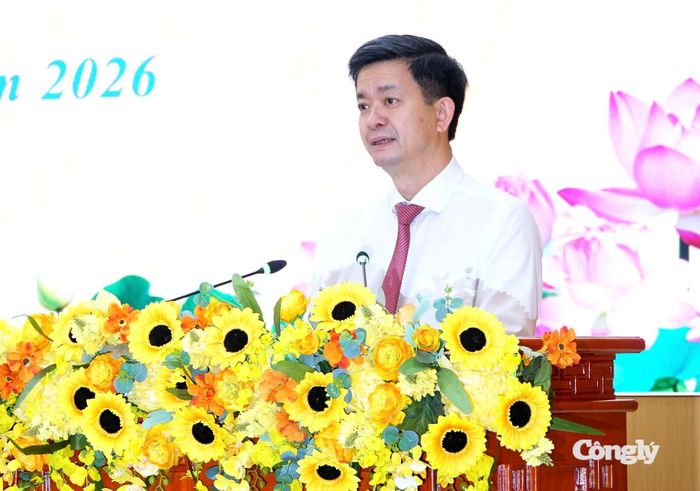 Ủy viên Trung ương Đảng, Bí thư Tỉnh ủy An Giang Lê Quang Tùng phát biểu chỉ đạo