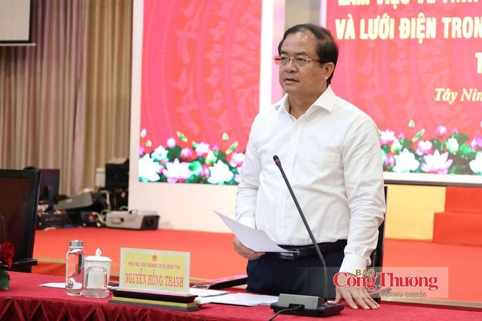 Phó Chủ tịch Thường trực UBND tỉnh Tây Ninh Nguyễn Hồng Thanh phát biểu tại buổi làm việc.
