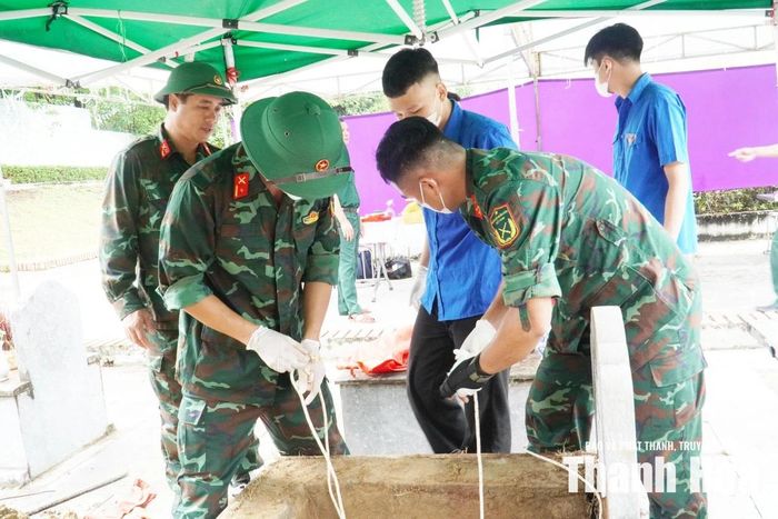 Sau khi hoàn thành lấy mẫu, các phần mộ được hoàn trả nguyên trạng.