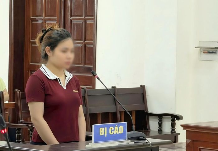  Bị cáo Phạm Thị Hằng tại tòa. 