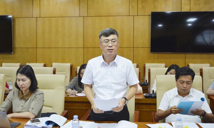  Đồng chí Đào Duy Trọng, Tỉnh ủy viên, Giám đốc Sở Dân tộc và Tôn giáo phát biểu thảo luận tại hội nghị. 