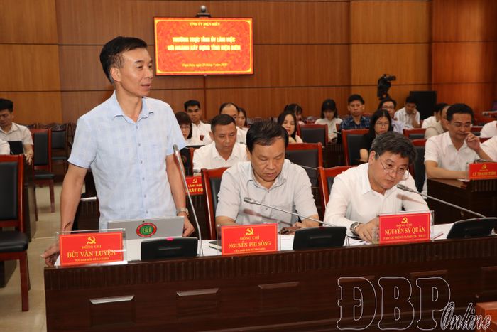 Lãnh đạo Sở Xây dựng phát biểu tại buổi làm việc.