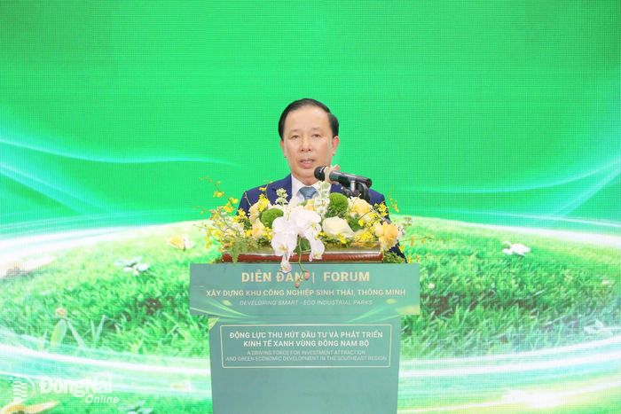 Phó Bí thư Thành ủy, Chủ tịch UBND thành phố Đồng Nai Nguyễn Văn Út phát biểu bế mạc diễn đàn. Ảnh: Vương Thế