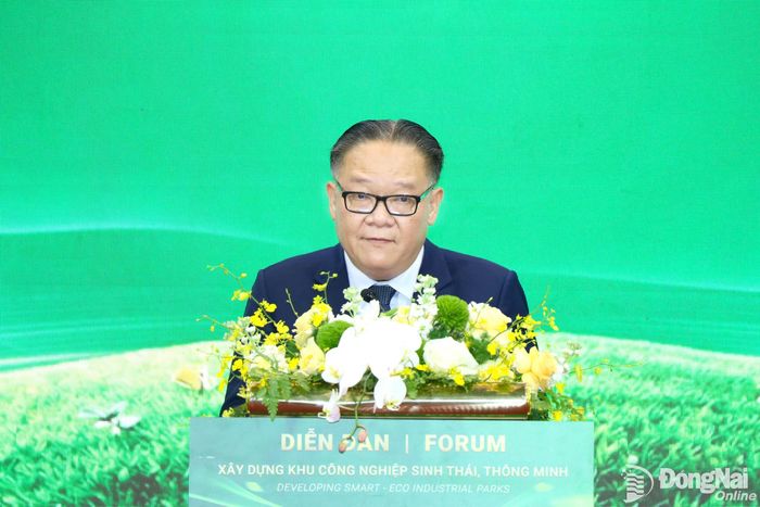Ủy viên Ban Thường vụ Thành ủy, Phó Chủ tịch Thường trực UBND thành phố Đồng Nai Nguyễn Kim Long phát biểu tại diễn đàn. Ảnh: Vương Thế