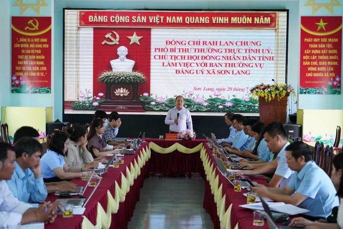  Quang cảnh buổi làm việc. Ảnh: N.H 