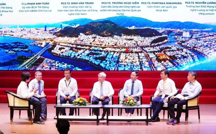  Phiên thảo luận bàn tròn về kinh tế sáng tạo dựa vào công nghệ lượng tử. Ảnh: Trần Dung 