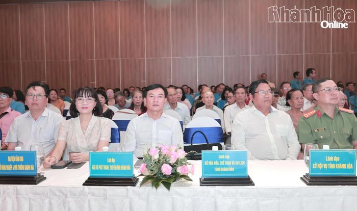Các đại biểu tham dự lễ kỷ niệm.