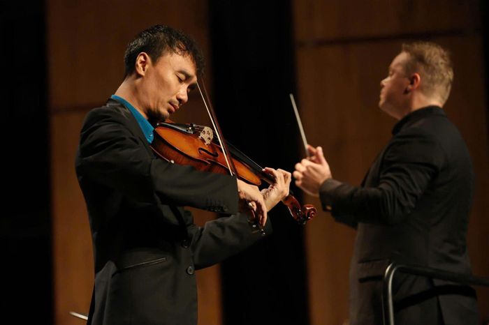 Nghệ sĩ viola Phạm Vũ Thiên Bảo, đồng sáng lập Slide on Strings