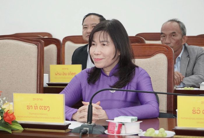 Đồng chí Hà Thị Hạnh, Ủy viên Ban Thường vụ Tỉnh ủy, Phó Chủ tịch Ủy ban MTTQ Việt Nam tỉnh Lâm Đồng tham dự buổi hội đàm