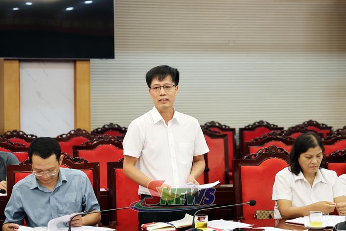 Lãnh đạo Công ty TNHH MTV sổ số kiến thiết Sơn La phát biểu tại cuộc làm việc.