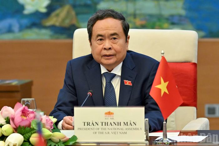 Chủ tịch Quốc hội Trần Thanh Mẫn phát biểu tại hội đàm.