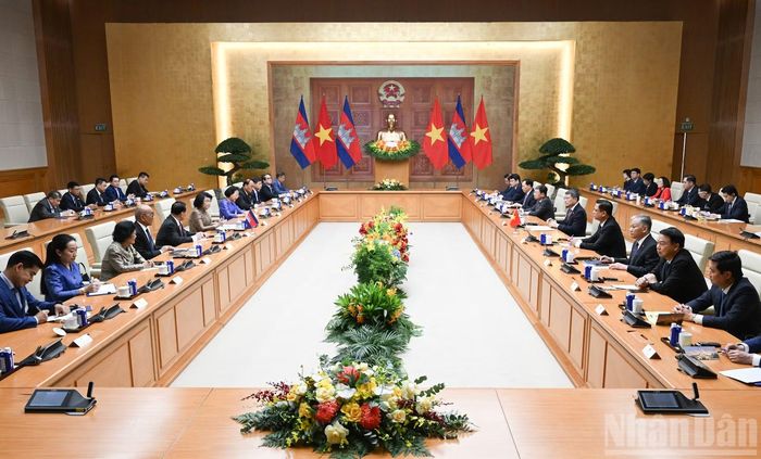 Quang cảnh hội kiến tại Trụ sở Chính phủ.