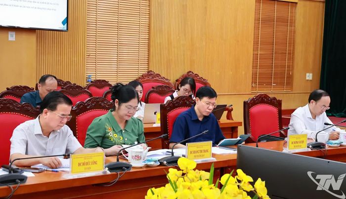 Các đại biểu tham dự tại điểm cầu Tỉnh ủy.
