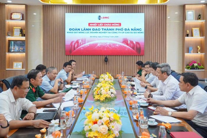 Toàn cảnh buổi làm việc