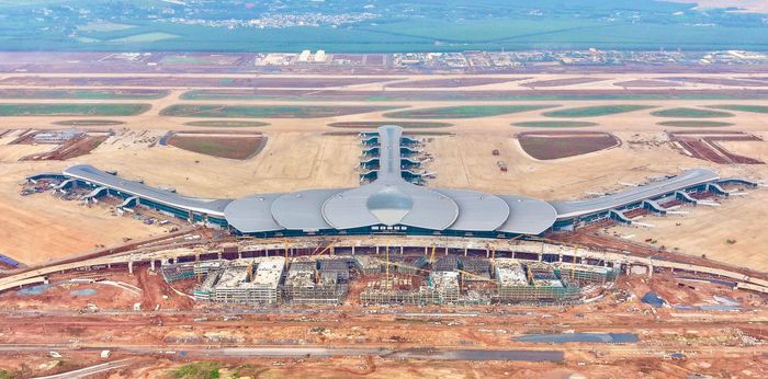 Đồng Nai có 5 phương thức giao thông, trong đó hạ tầng hàng không đang được phát triển.