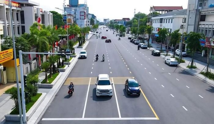 Nhiều tuyến đường được nâng cấp tạo cho phường Thành Sen một diện mạo mới.