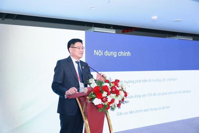 Ông Hoàng Văn Thu - Phó chủ tịch Ủy ban Chứng khoán Nhà nước - Ảnh: SSI