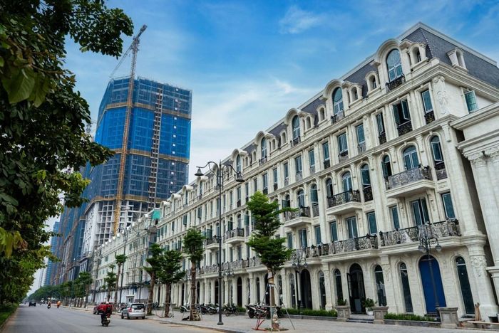 Noble Palace Tay Ho - Một trong số dự án thấp tầng đã sẵn sàng bàn giao với sổ đỏ trao tay của Sunshine Group tại KĐT Ciputra, Hà Nội.