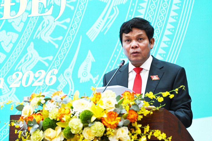 Chủ tịch HĐND tỉnh Quảng Ngãi Nguyễn Đức Tuy, phát biểu khai mạc kỳ họp. Ảnh Nguyễn Đăng Lâm