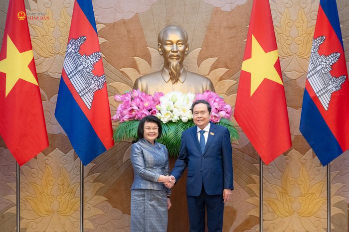Chủ tịch Quốc hội Trần Thanh Mẫn và Chủ tịch Quốc hội Vương quốc Campuchia Samdech Khuon Sudary
