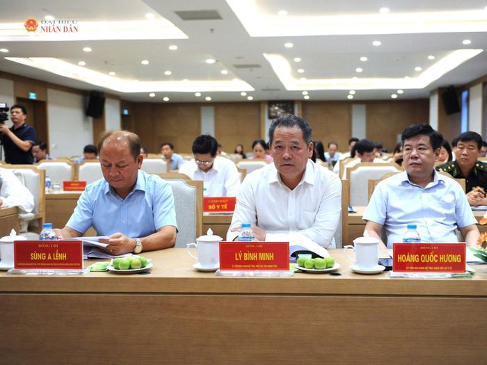 Lãnh đạo tỉnh Lào Cai tham dự cuộc làm việc