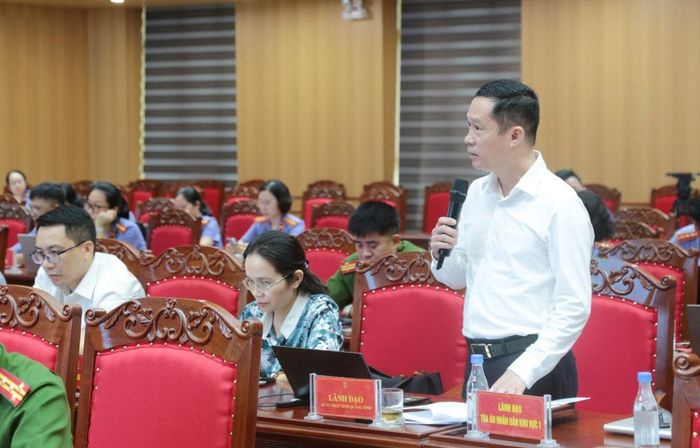 Đại diện Sở Tư Pháp Quảng Ninh góp ý vào dự thảo